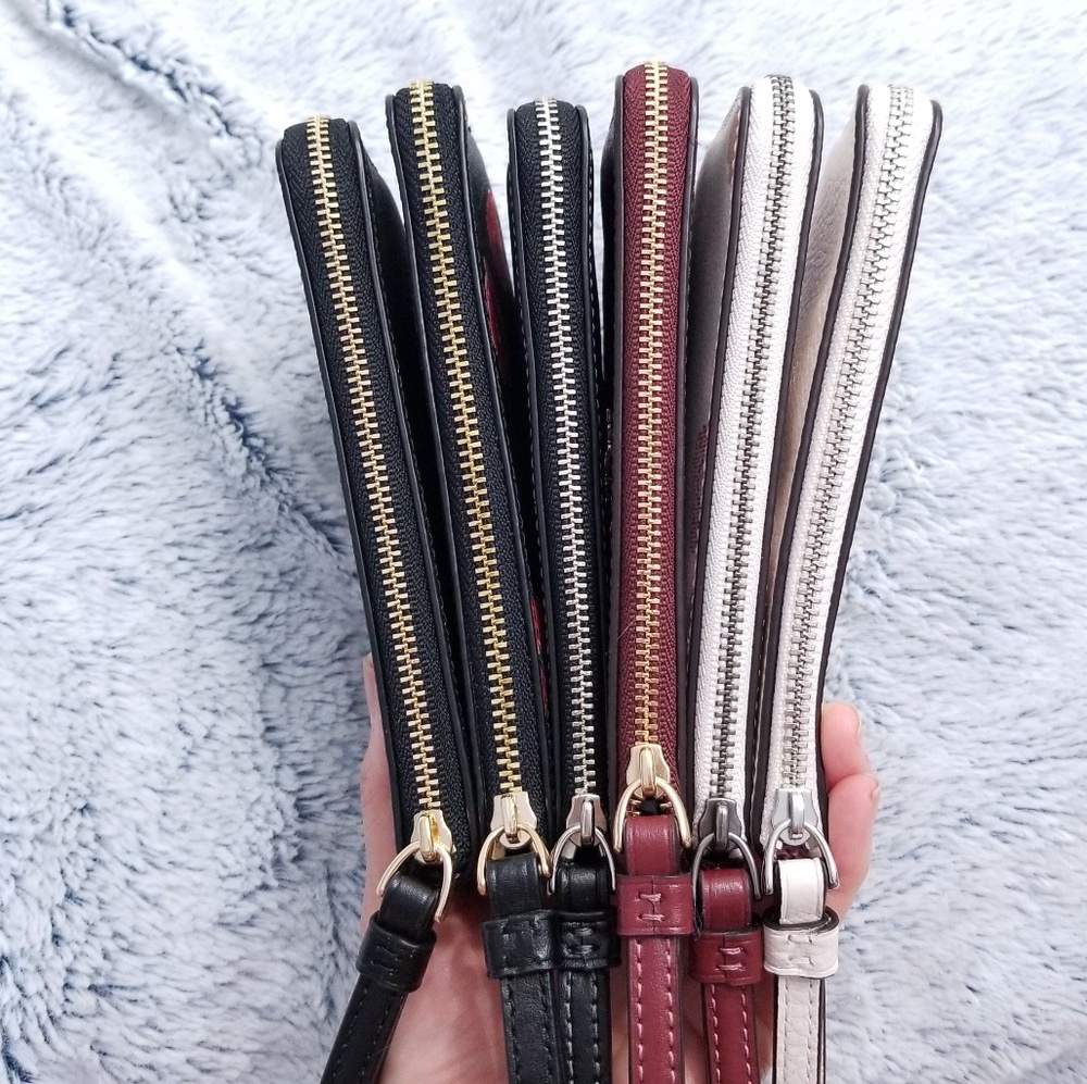 🔥FINAL PRICE🔥NWT COACH METALLIC SIGNATURE WRISLT - Picture 6 of 7